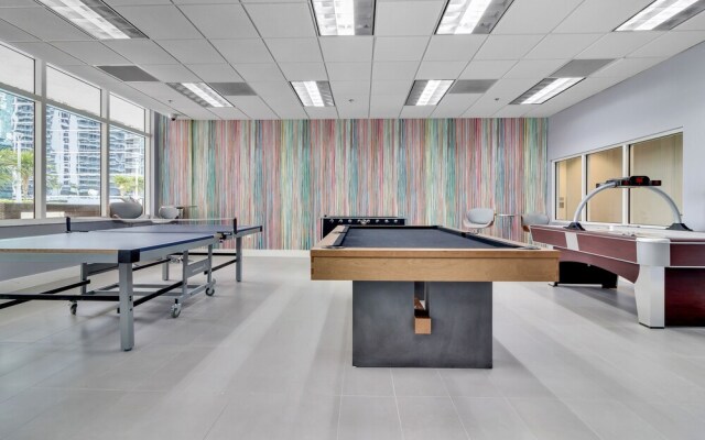 The Club at Brickell Bay Luxury Suites