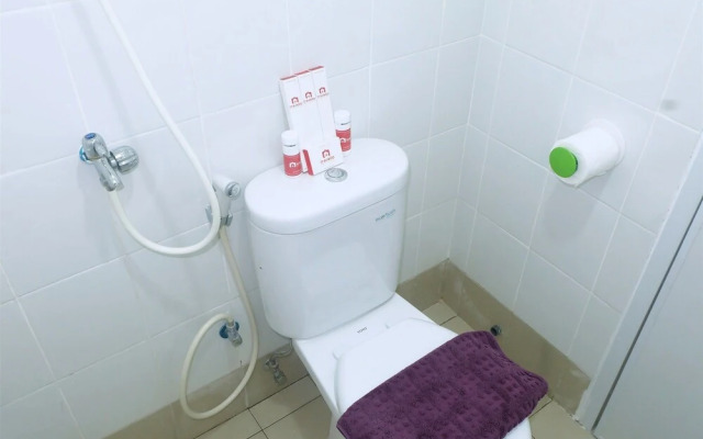 2BR Near Shopping Centre Bassura Apartment