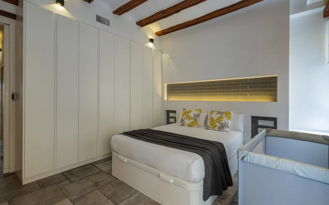 CENTER MODERN 1BR 2Bth TERRACE WI-FI AC