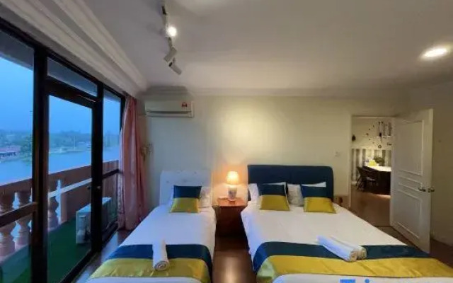 Nicely Riverbank suites 405 @Riverview
