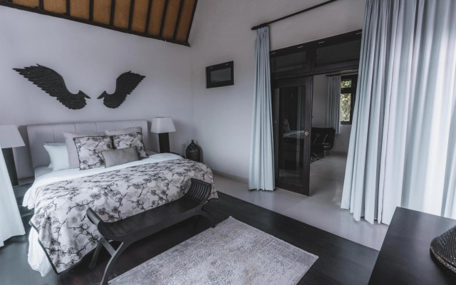 Villa Manis Kecil