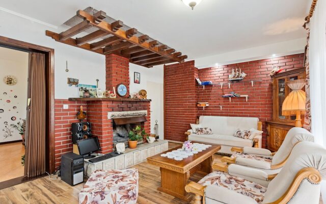 Lovely Apartment in Pakoštane With Private Swimming Pool
