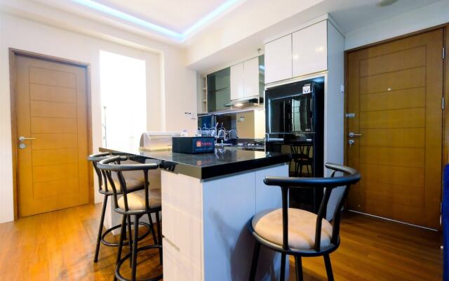 Comfy 2Br Gading Greenhill Apartment