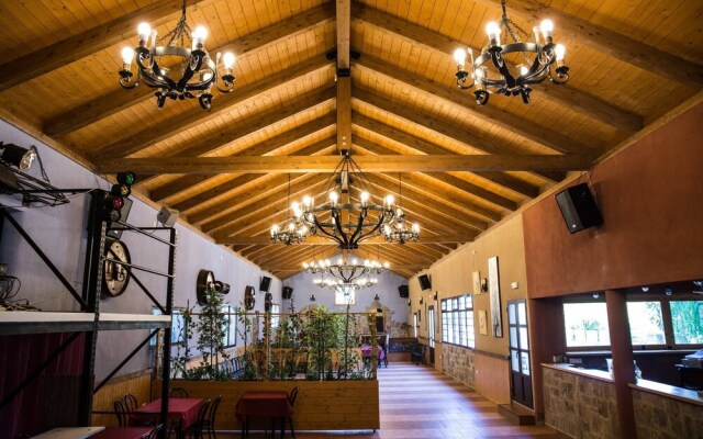 Casa Rural Las Bodegas de Clavería