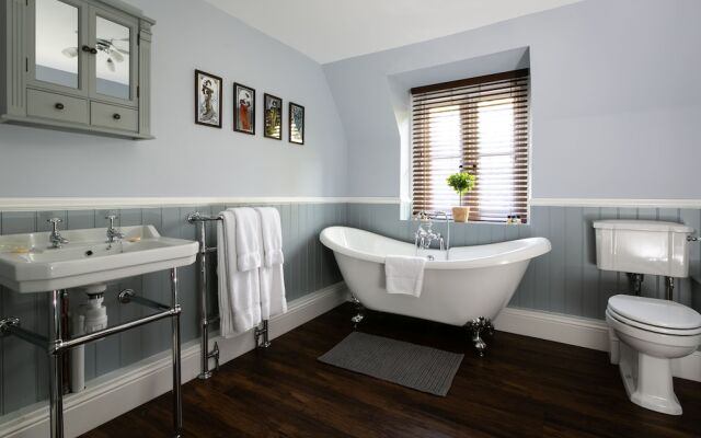 Accommodation at Salomons Estate