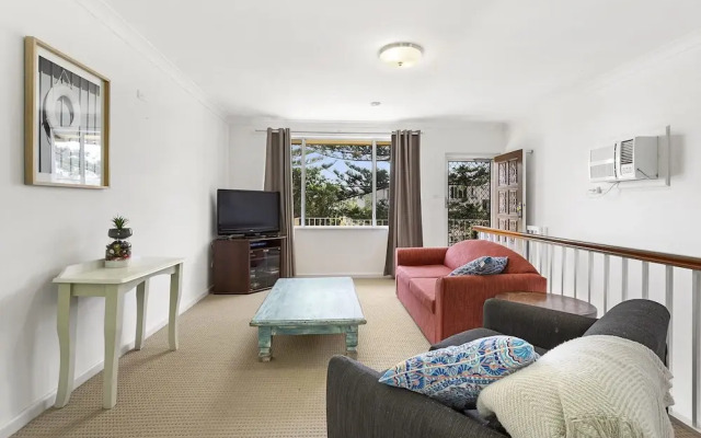 Lillian Street, Unit 1/2