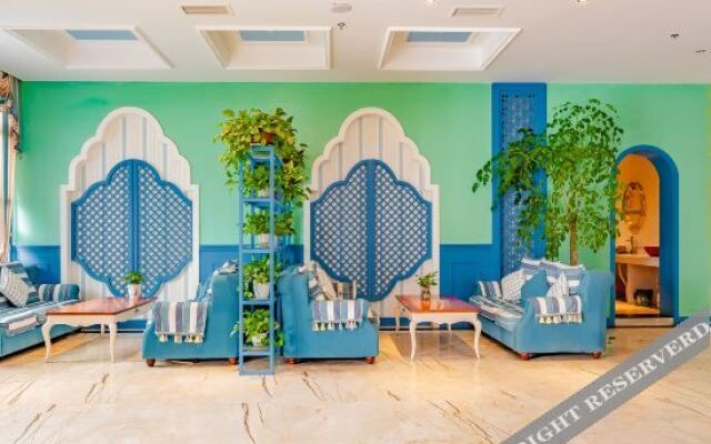 Renshou 8:30 Theme Hotel