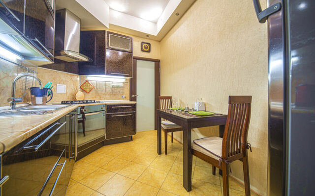 Апартаменты по ул. Яблочкова, д. 1