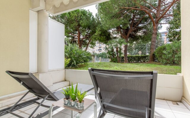 All in Cannes at Your Fingertip in Super Apartment