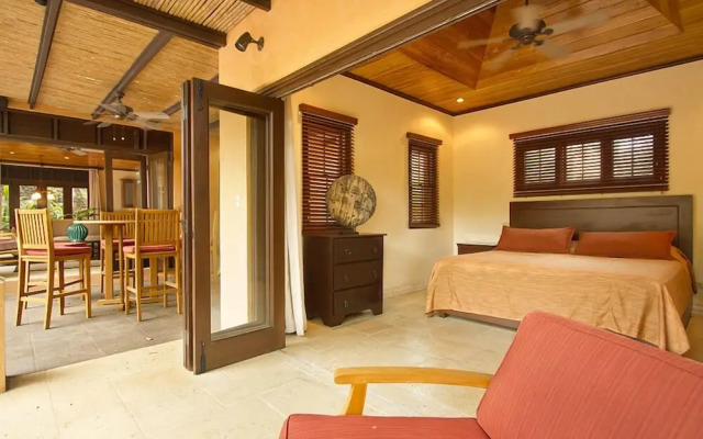 Jet Luxury at Langosta BeachResortVillas