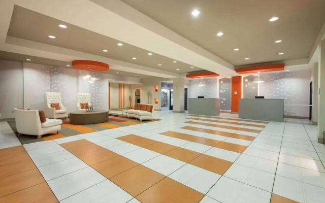 La Quinta Inn & Suites By Wyndham Harrisburg-Hershey