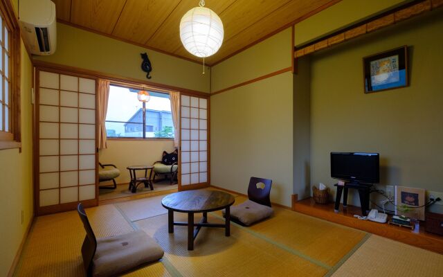 Yufuin Waraneko no Yado