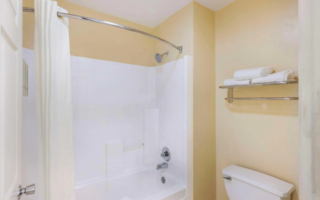 Best Western Snyder Inn