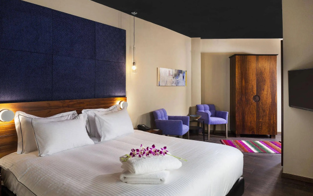 PLAY Seaport Suite Hotel TLV