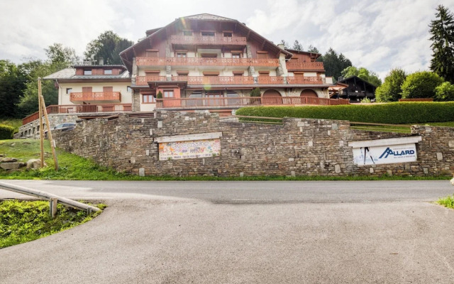 Warm Apartment Nestled in the Heart of Megeve