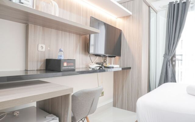 Nice Studio At 11Th Floor Transpark Cibubur Apartment