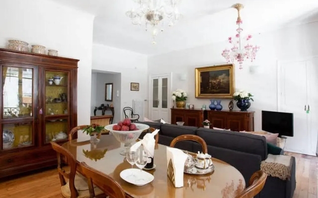 Mercanti Vintage Apartment