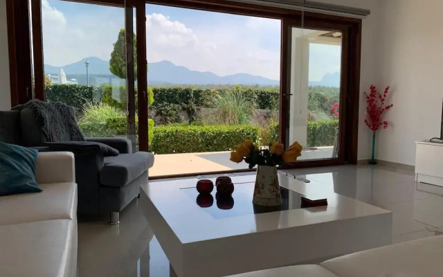 Highly Comfortable Family-friendly Apartment in Lovely Area