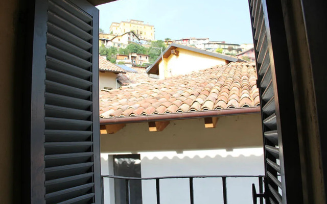 Obrini Casa - G.b Giuliani
