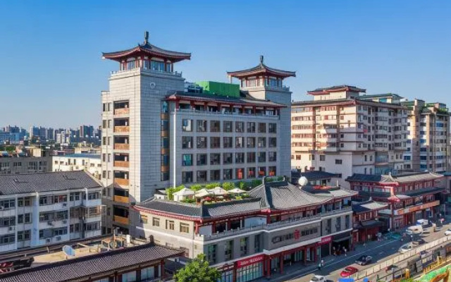 Xi'an Bell Tower Area Wanda Yi · Linkainuo Hotel – Exterior – Xi'an