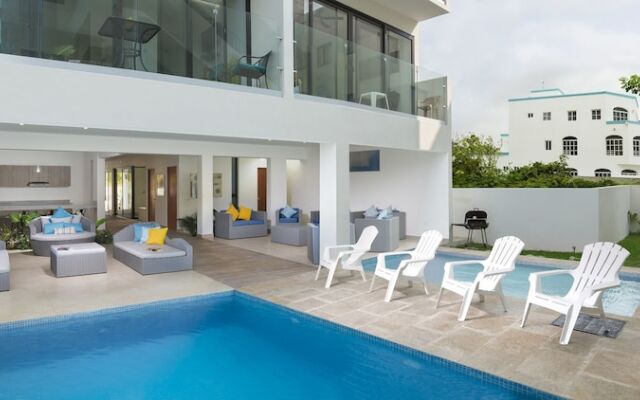 Velas Condos 2