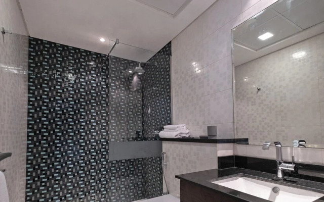 LUX The Cayan Superior Suite 2