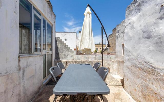 Antica dimora stasi by BarbarHouse