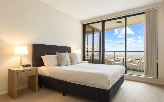 Wyndel Apartments - Sergeants