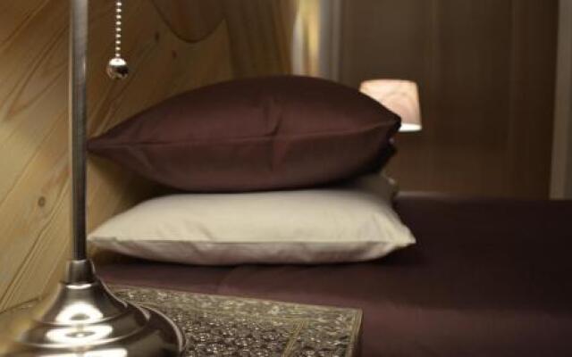 Angelina Urban Lodge