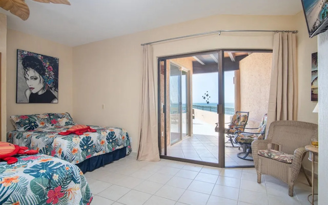 Casa Frida Massive Condo Sleeps up to 12!