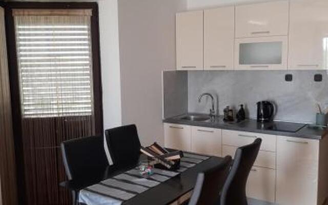 Apartments Mihael and Melani