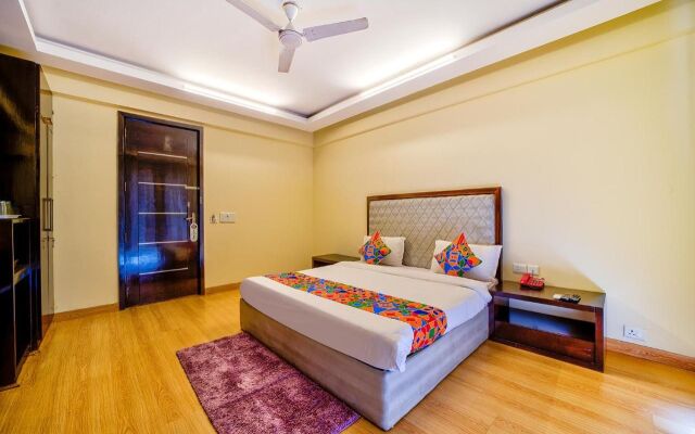 Fabhotel Rivlet