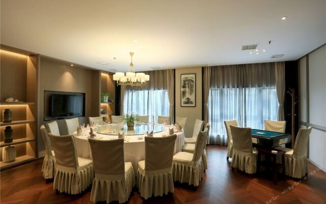Baiyang Hotel