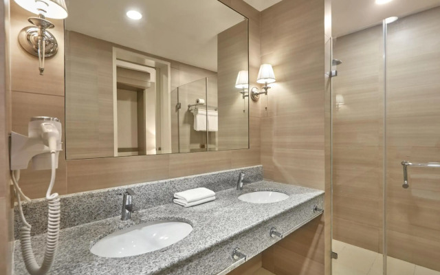 Rizal Park Hotel