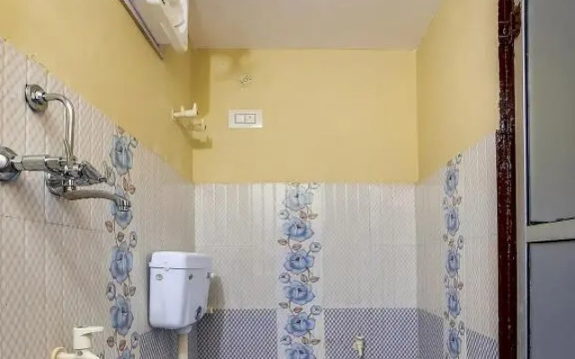 Hotel Sapphire by OYO Rooms