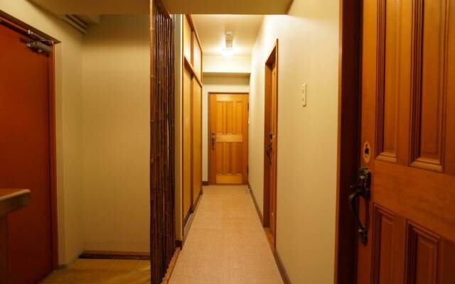 Guest House ARIGATO - Hostel