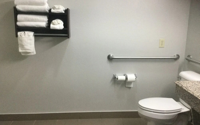 Muskogee Inn And Suites