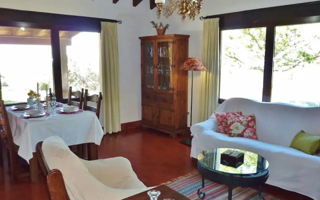 Leisure Meets Tranquility in Beautiful Villa Near Forest