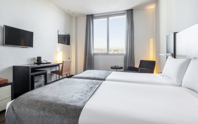 Hotel Ilunion Aqua 4