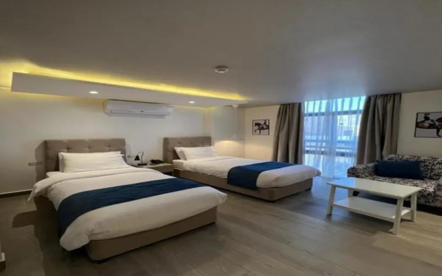 Red Carpet Suites