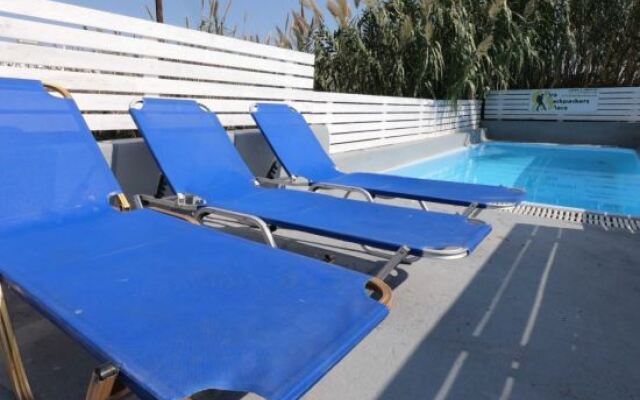Fira Backpackers Place