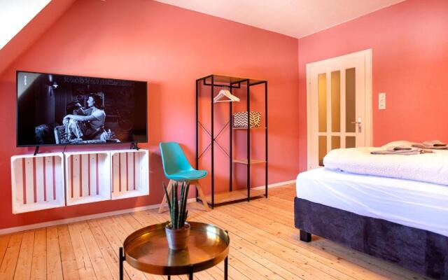✦Central Designapartment✦ with private parking lot