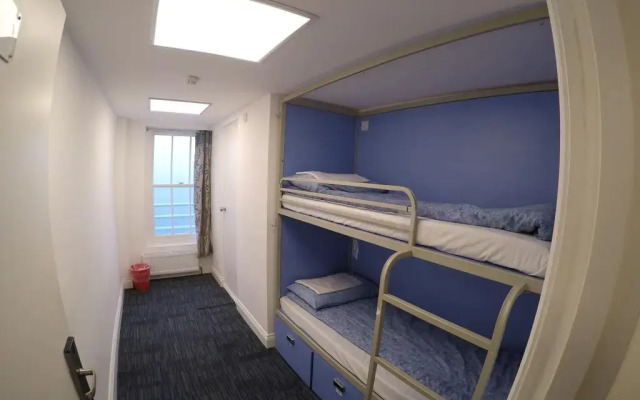 Smart Hyde Park View - Hostel