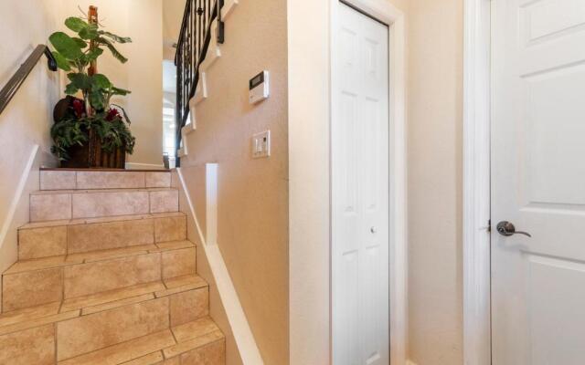 Siesta Avenida Townhome 5208