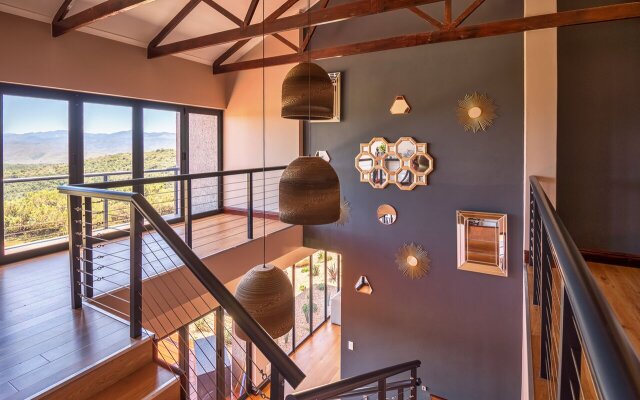 Intle Game Lodge