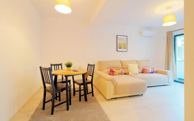 Maia Apartments