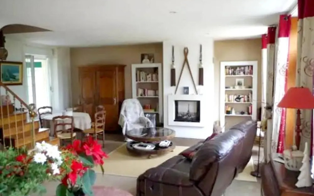 Villa With 4 Bedrooms in Saint-germain-du-pert, With Pool Access, Encl