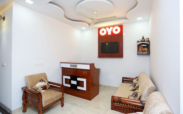 OYO 14384 Luxury residency