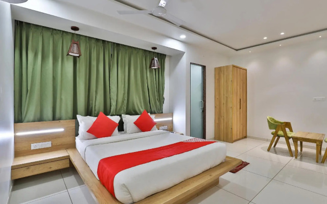 Oyo 37230 Yashraj Hotel