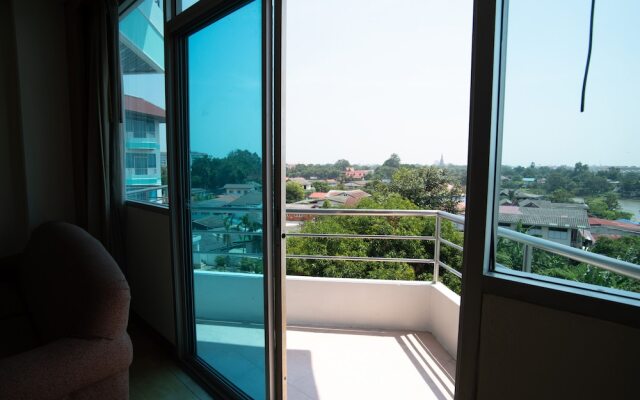 River View Place Hotel